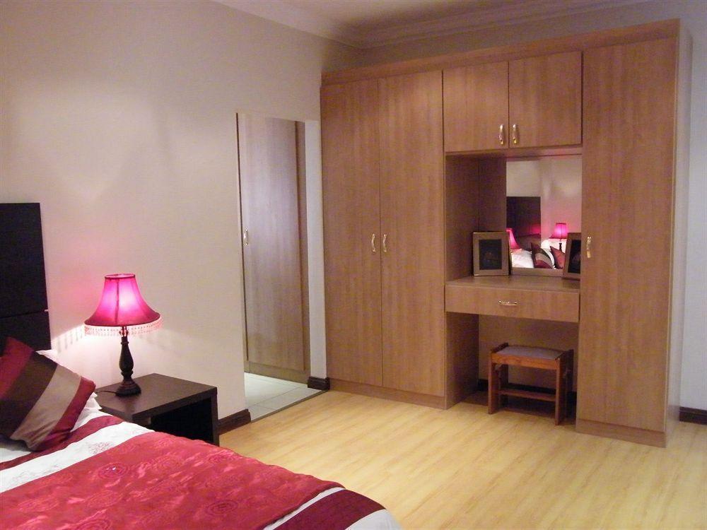 Littlefield Luxury Suite Johannesburg Esterno foto